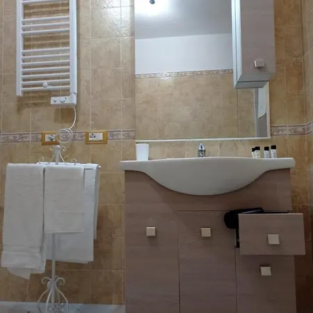 Caldi Abbracci 3* Meta